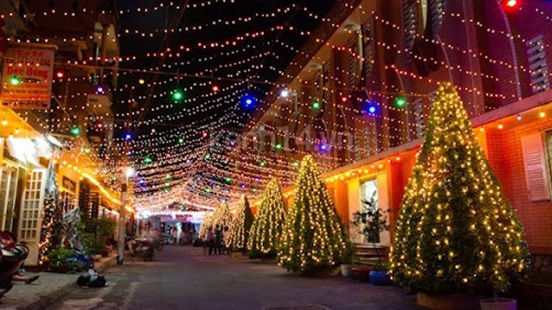 Khung cảnh xóm đạo quận 8